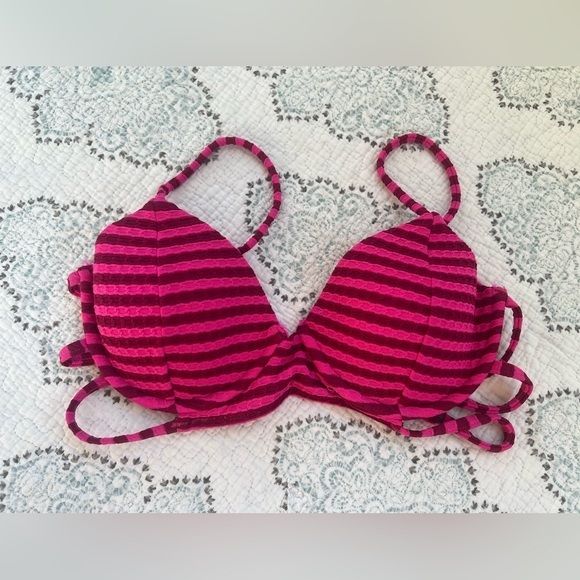 4/$20 🦋NEW Volcom Broken Lines Striped Bikini Top Molded Cups Medium Fiesta Pink - Picture 1 of 7